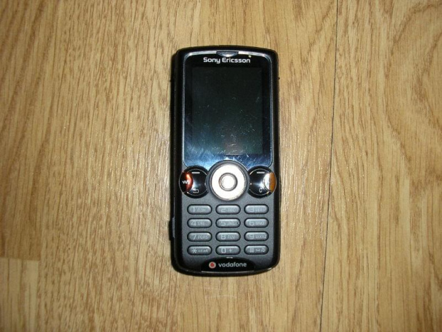 W810i