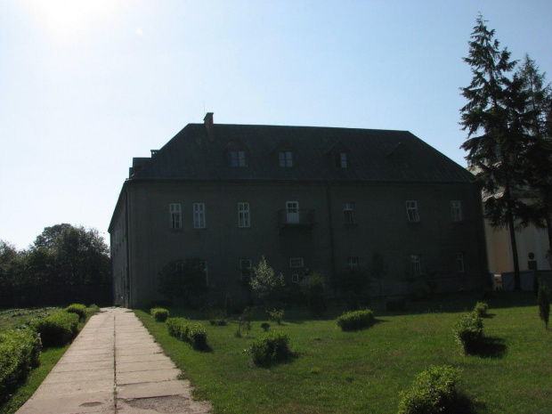 Leśniów. Klasztor Paulinów.
Dom mieszkalny zakonników.