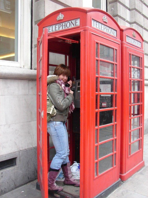 Telephone box: mamuś dzwonię do Ciebie:)