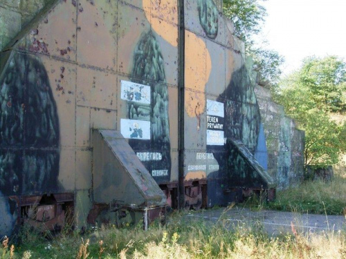 zamknięty hangar