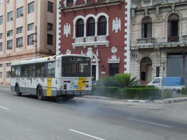 #kuba #cuba #hawana #havana #LaHabana #guagua #AutobusMiejski