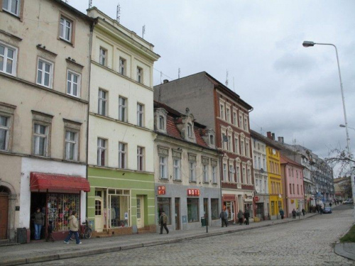 Dalsze budynki na Północnej Pierzeji Rynku