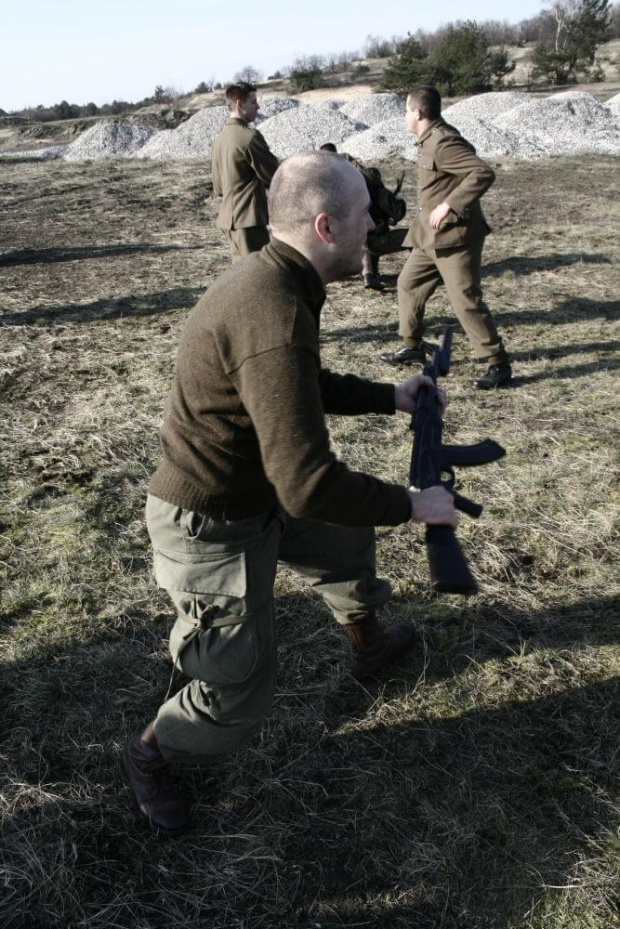 Trening dla Grup Rekonstrukcji Historycznych na poligonie w Toruniu z udziałem 82nd Airborne Division "PARAGLITE" w dniach 23-25 marca 2007 roku.