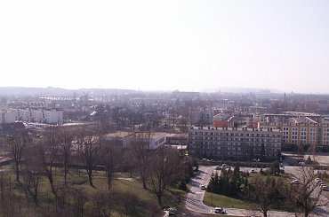 Widok z bloku na ulicy Lasówka Kraków marzec 2007 #kraków #miasto #wieżowiec #lasówka #koszykarska #widok #bloki #osiedle