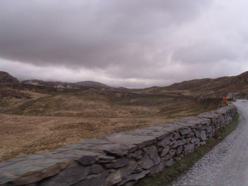 Droga na Ring of Kerry,góry,droga #RingOfKerry #PierścieńKerry #góry #droga #murek