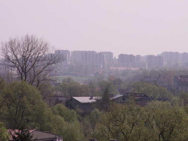 Widok z dachu przy ul. Raciborskiej. Kraków 2006 #dach #raciborska #kraków #widok #blok