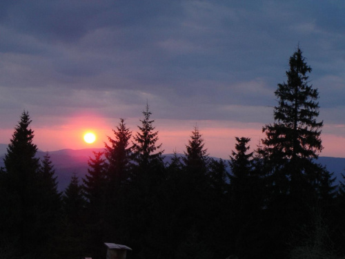 zachód słońca w Beskidach #ZachodySłońca #góry