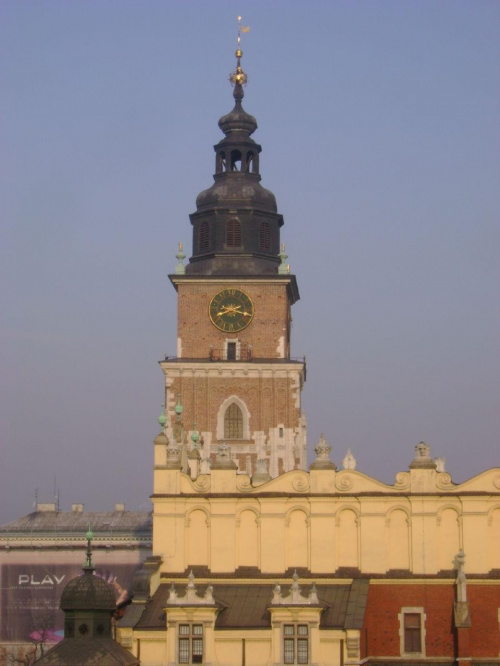"Kraków jeszcze nigdy tak jak dziś, nie miał w sobie takiej siły i..." #budynki #zabytki #architektura #kraków