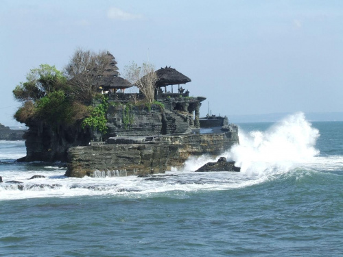 Indonezja, Bali, Pura Tanah Lot - jedna z najświętszych świątyń na wyspie #Indonezja #Bali #Azja