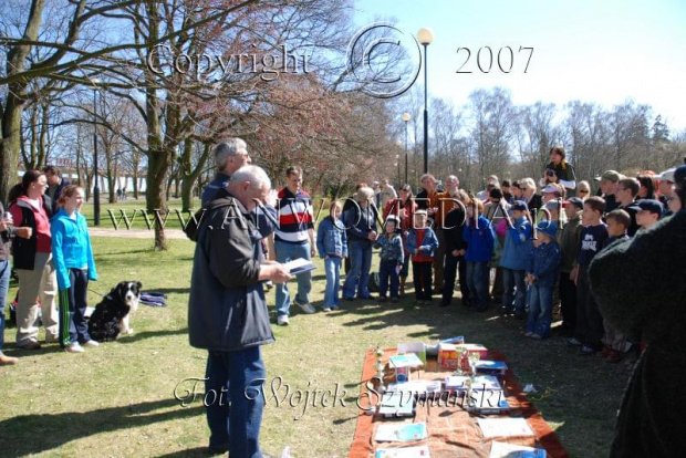 Zawody Balonów na powietrze ciepłe Sopot 15.04.2007r.
www.ANWOMEDIA.pl