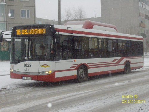 Radom - Ul. Paderewskiego. Gazowy Solaris 3-ciej generacji na linii 16 (Koło mojego bloku)