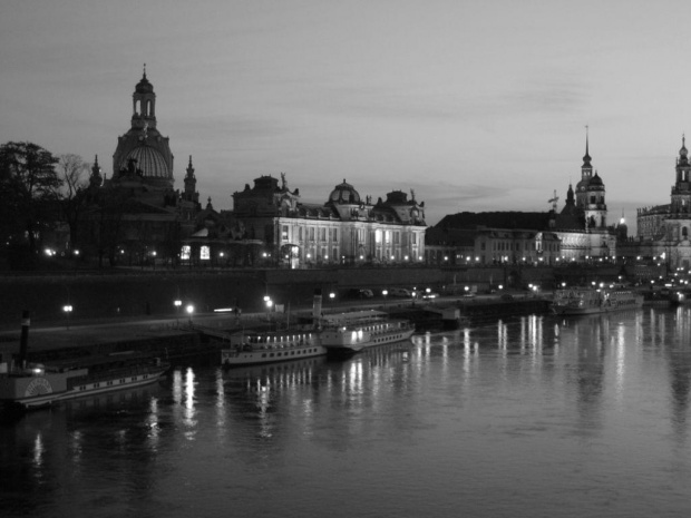 Dresden by night