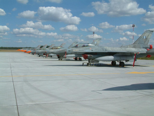 f16
