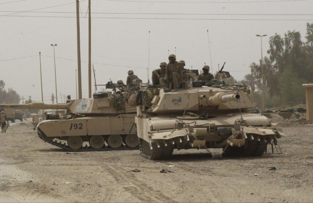 Zdjęcie z Iraku robione w czasie działań wojennych w 2003 roku... #wojna #Irak