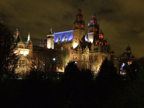 Glasgow noca.... "w czerwonym blasku świec stary klasztor pojawia się, u jego wrót pokutował ktoś..." ;) #GlasgowNoca