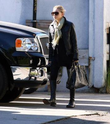 Ashley shopping in West Hollywood-styczeń 2007