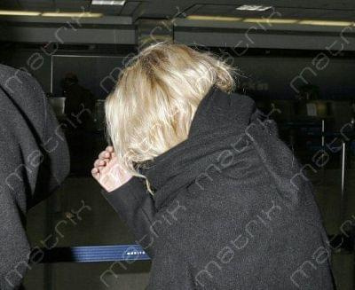 Ashley at LA International Airport-styczeń 2007