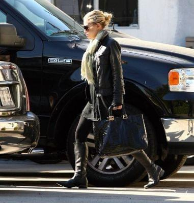 Ashley shopping in West Hollywood-styczeń 2007