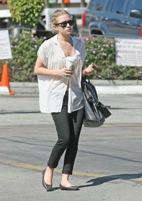 Ashley shopping in Brentwood -marzec 2007