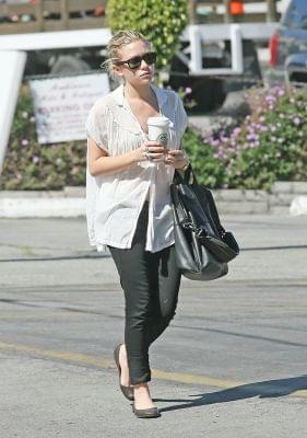 Ashley shopping in Brentwood -marzec 2007