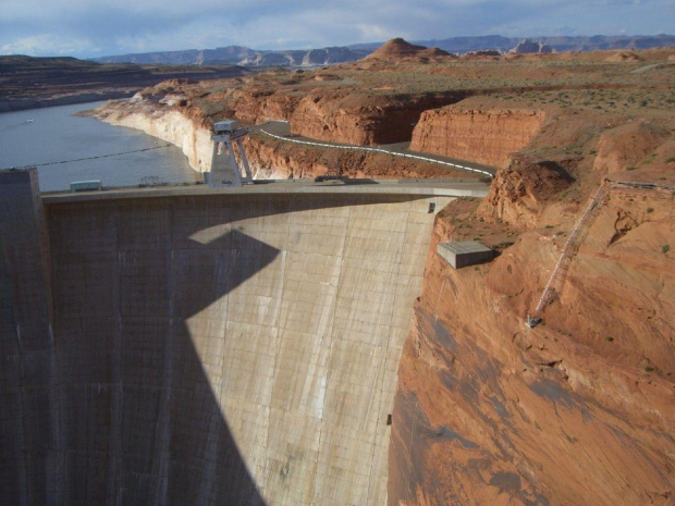 Glen Canyon Dam, Arizona. Zapora na rzece Colorado