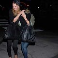 Ashley leaving a nightclub in West-Hollywood-marzec 2007