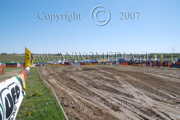 MOTOCROSS MISTRZOSTWA EUROPY w kl. 125 J. open Gdańsk 29.04.2007r.
www.ANWOMEDIA.pl