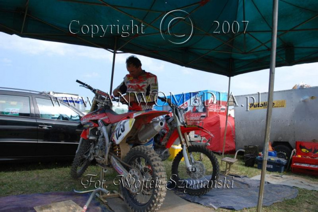 MOTOCROSS MISTRZOSTWA EUROPY w kl. 125 J. open Gdańsk 29.04.2007r.
www.ANWOMEDIA.pl