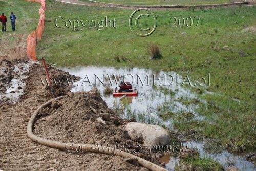 MOTOCROSS MISTRZOSTWA EUROPY w kl. 125 J. open Gdańsk 29.04.2007r.
www.ANWOMEDIA.pl