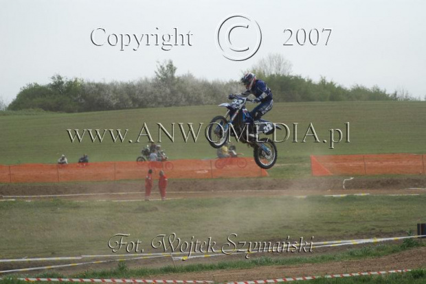 MOTOCROSS MISTRZOSTWA EUROPY w kl. 125 J. open Gdańsk 29.04.2007r.
www.ANWOMEDIA.pl