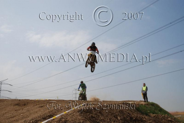 MOTOCROSS MISTRZOSTWA EUROPY w kl. 125 J. open Gdańsk 29.04.2007r.
www.ANWOMEDIA.pl