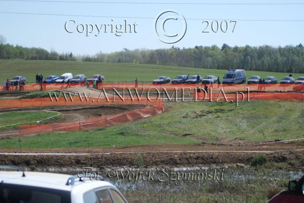 MOTOCROSS MISTRZOSTWA EUROPY w kl. 125 J. open Gdańsk 29.04.2007r.
www.ANWOMEDIA.pl