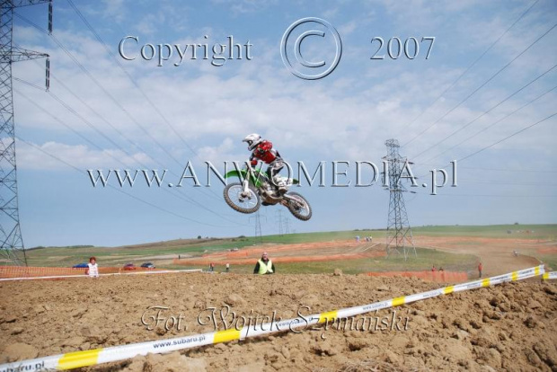 MOTOCROSS MISTRZOSTWA EUROPY w kl. 125 J. open Gdańsk 29.04.2007r.
www.ANWOMEDIA.pl