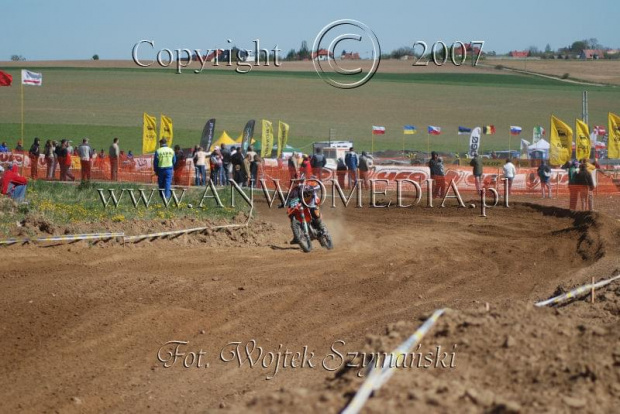 MOTOCROSS MISTRZOSTWA EUROPY w kl. 125 J. open Gdańsk 29.04.2007r.
www.ANWOMEDIA.pl