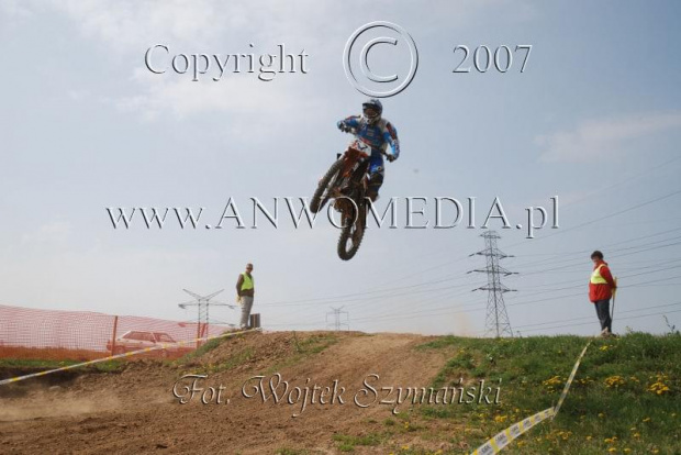 MOTOCROSS MISTRZOSTWA EUROPY w kl. 125 J. open Gdańsk 29.04.2007r.
www.ANWOMEDIA.pl