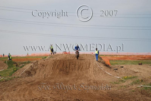 MOTOCROSS MISTRZOSTWA EUROPY w kl. 125 J. open Gdańsk 29.04.2007r.
www.ANWOMEDIA.pl