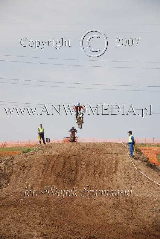 MOTOCROSS MISTRZOSTWA EUROPY w kl. 125 J. open Gdańsk 29.04.2007r.
www.ANWOMEDIA.pl