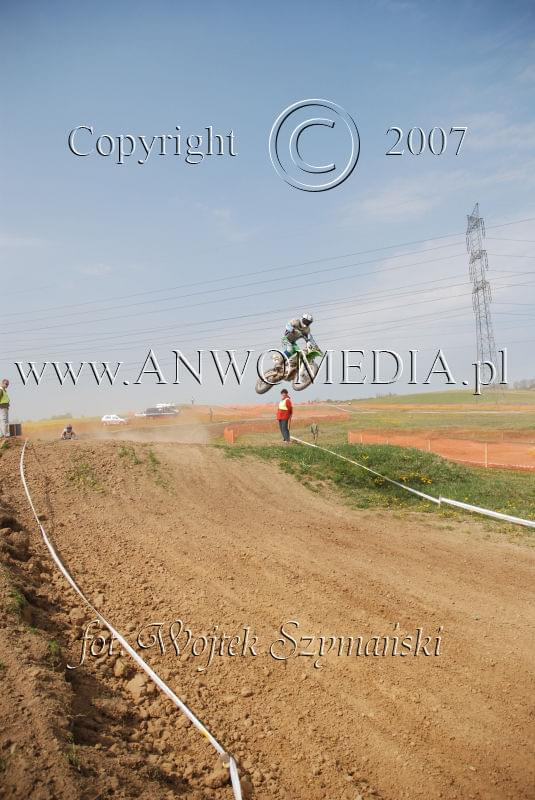 MOTOCROSS MISTRZOSTWA EUROPY w kl. 125 J. open Gdańsk 29.04.2007r.
www.ANWOMEDIA.pl