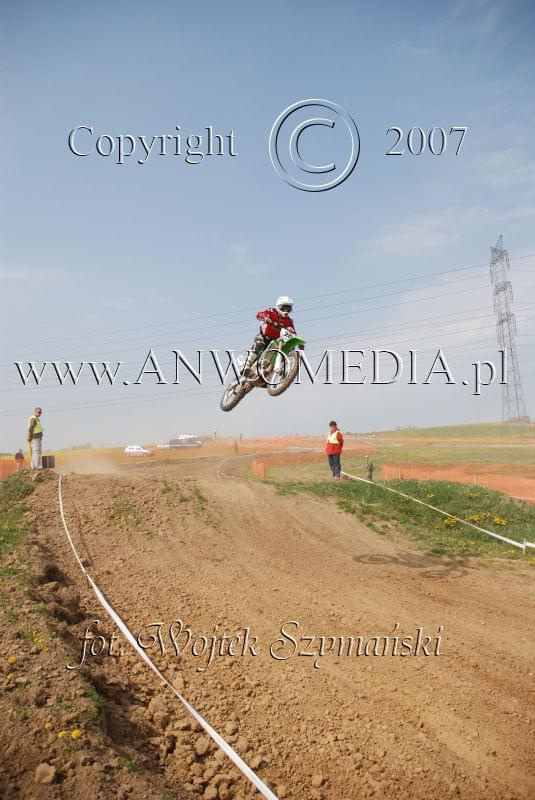 MOTOCROSS MISTRZOSTWA EUROPY w kl. 125 J. open Gdańsk 29.04.2007r.
www.ANWOMEDIA.pl