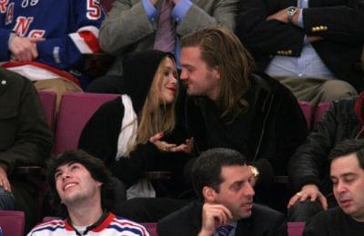 MK & Max attend the Canadien VS NY rangers game-paparazzi kwiecień 2007