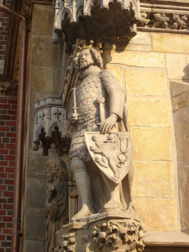 Figura czeskiego krola z Wroclawskiej katedry, slad czeskiego panowania na Slasku #Slask #Wroclaw #DolnySlask