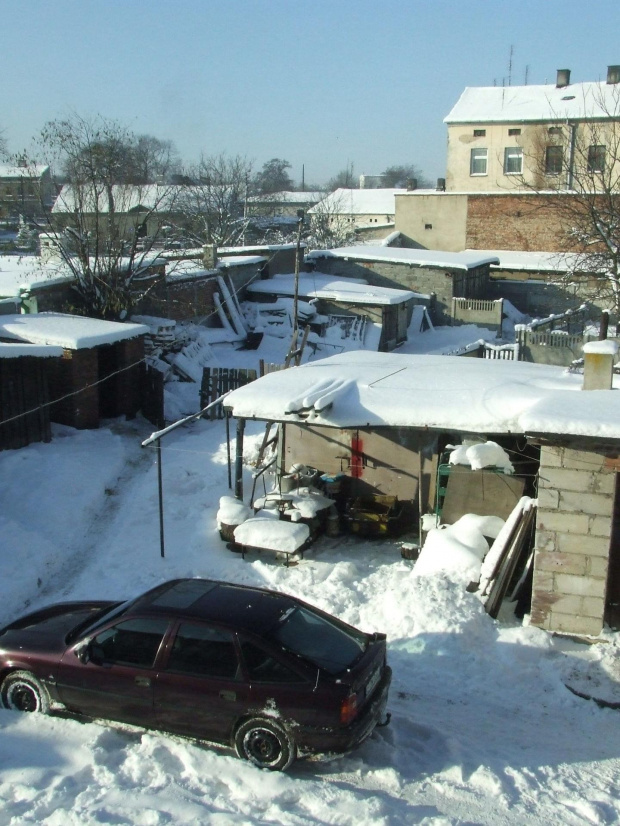 I 2007- Slumsy w śniegu i w słońcu :) #ZOkna #WDomu