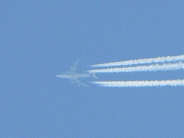 B747 Thai UL984