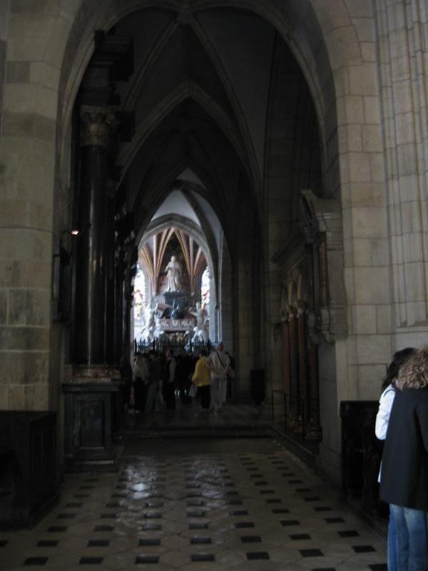 wnętrze katedry na Wawelu