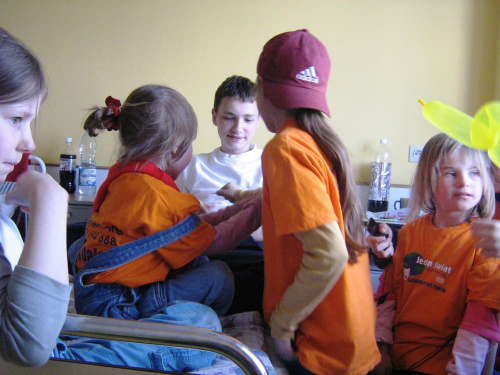 Z wizytą u naszego wolontariusza, Bartka, w szpitalu , 7 maja 2007 roku.
