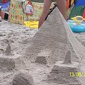 piramida z piasku, krynica morska #piramida #piasek #budowla #wakacje