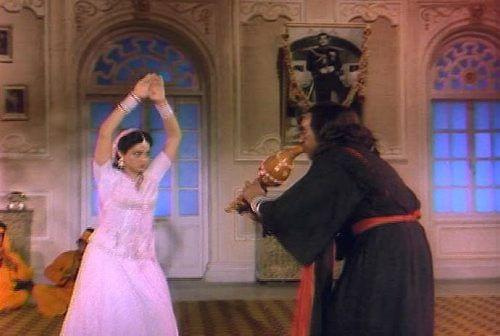 NAGINA BOLLYWOOD 1986 #NAGINA #SRIDEVI #BOLLYWOOD #RISHIKAPOOR #WĘŻE #SNAKES #HORROR