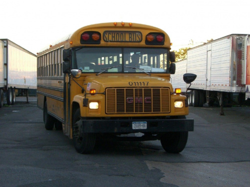 Autobus szkolny GMC