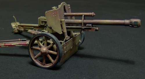 German howitzer LeFH 18/40 1/35 scale Aries Gulumik