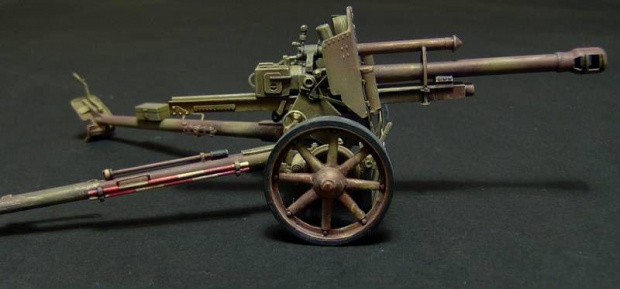 German howitzer LeFH 18/40 1/35 scale Aries Gulumik